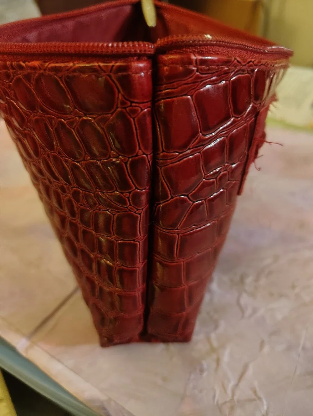LANCOME BAGS Red Gator Textured Cosmetic Makeup Bag & Coordinating Eyeglass Case